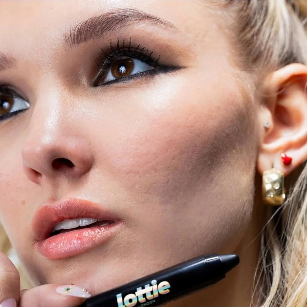 Lottie London Last‎ Night’s Liner Jumbo Crayon Eyeliner - Black
